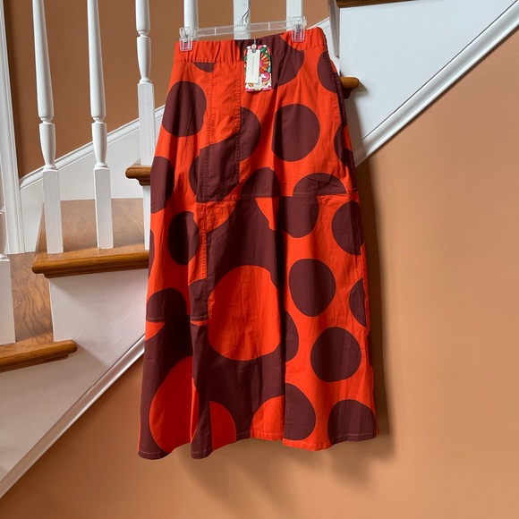 Farm Rio for Anthro NWT XS & XL but runs small side zip w/pockets skirt w/slit. - Picture 4 of 9